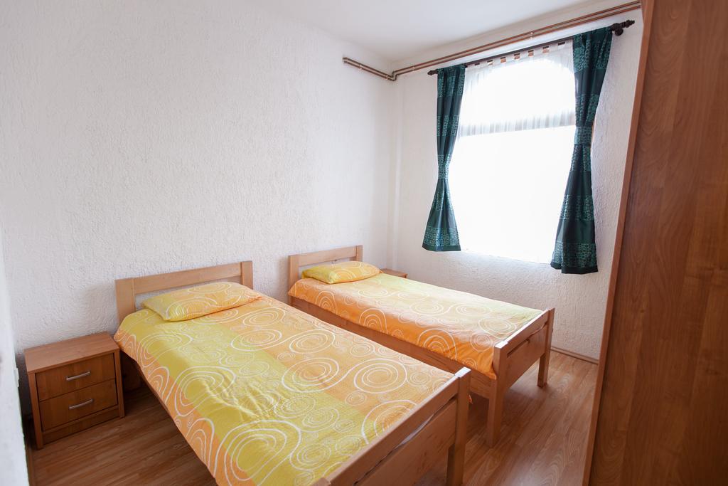 Apartment Licka Vodenica Josipdol Zimmer foto